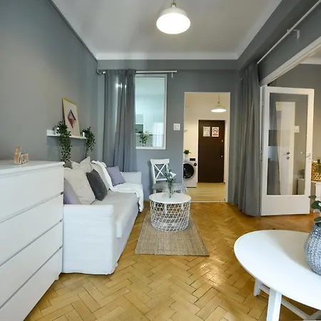 Cozy Nest - 1br In The Center *