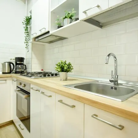 Cozy Nest - 1br In The Center *